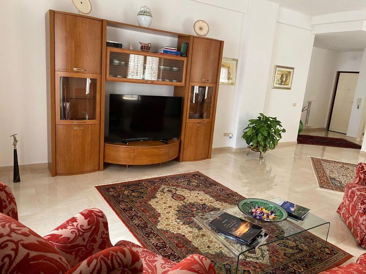 Interno13Bari Villa Eksteriør billede